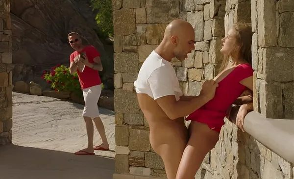 sex chich Cô gái tây thích chịch ngoài trời